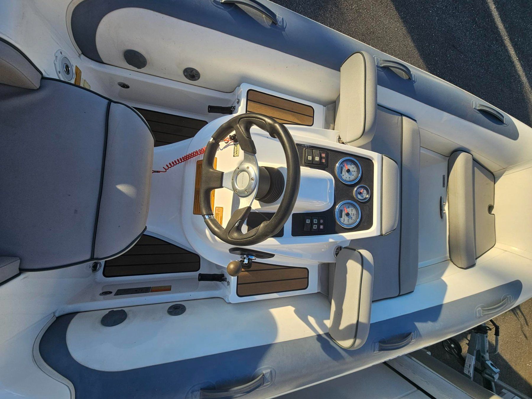 Williams Boote: Williams Jet Tender 325 / 100 PS – Gebraucht aus Gunzgen von HofmannAnhaenger 4