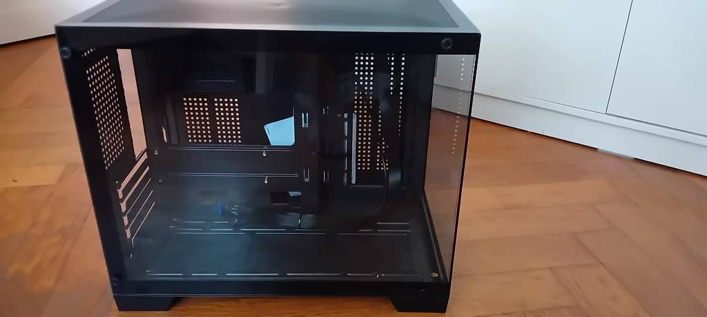 Custodie: Tower PC gaming Gehäuse, Neuwertig – Usato da Oberburg venduto da justicia 2