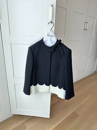 Edle Jacke von Red Valentino in schwarz