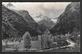 Sonogno (Valle Verzasca) con Monte Zucchero