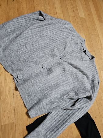 graues Jäckli,langarm Shirt mit weicher stretch Jeans gr.L