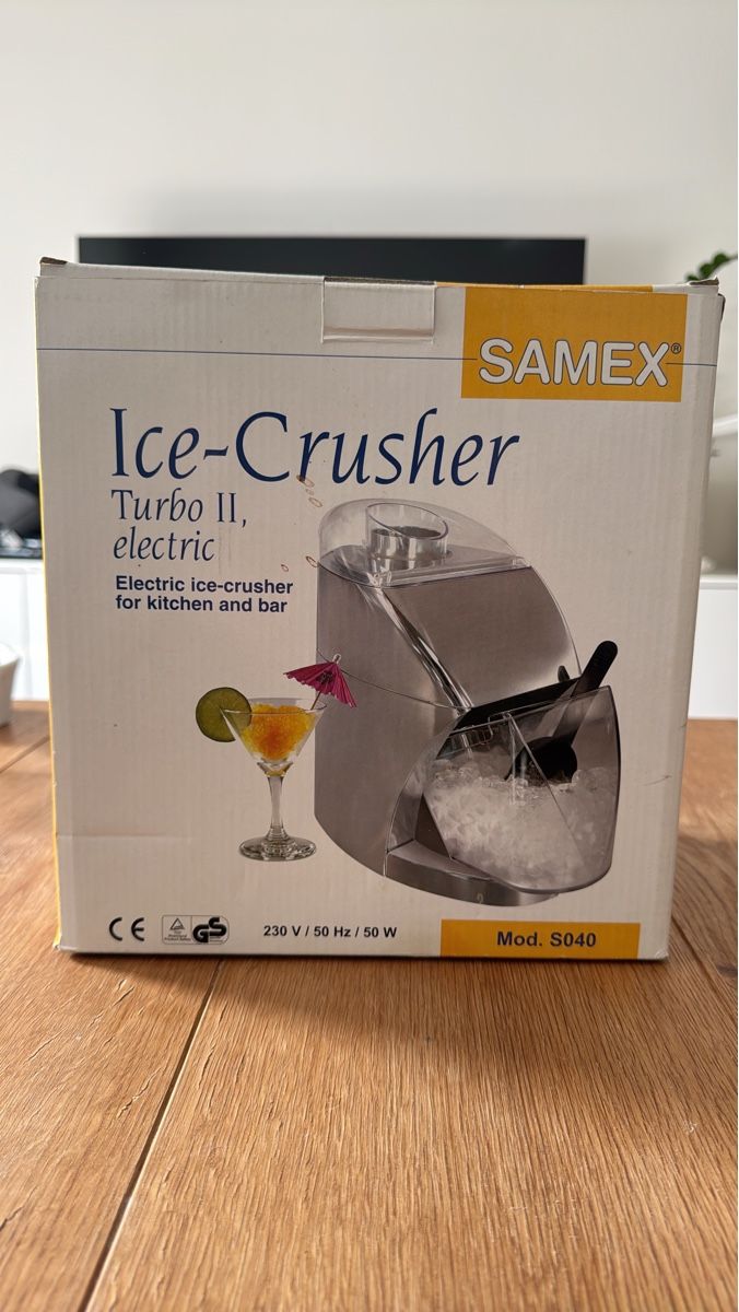 Elettrodomestici da cucina: SAMEX Ice-Crusher Turbo II: Der Eis-Zerkleinerer für Drinks. – Usato da Turbenthal venduto da Homegoods