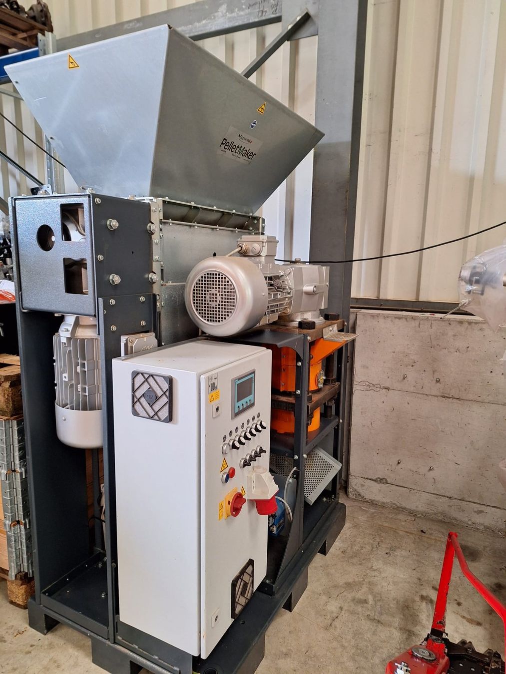 Tutte le macchine: Ecoworxx PelletMaker PM75E – Usato da Schüpfheim venduto da 210353 4