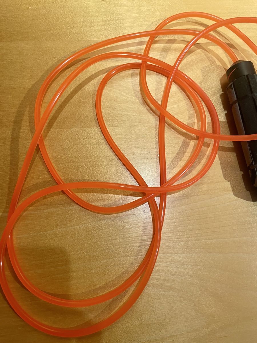 Corde per saltare: Nike Springseil, neuwertig, Orange – Usato da Sursee venduto da Steffi_2020 2