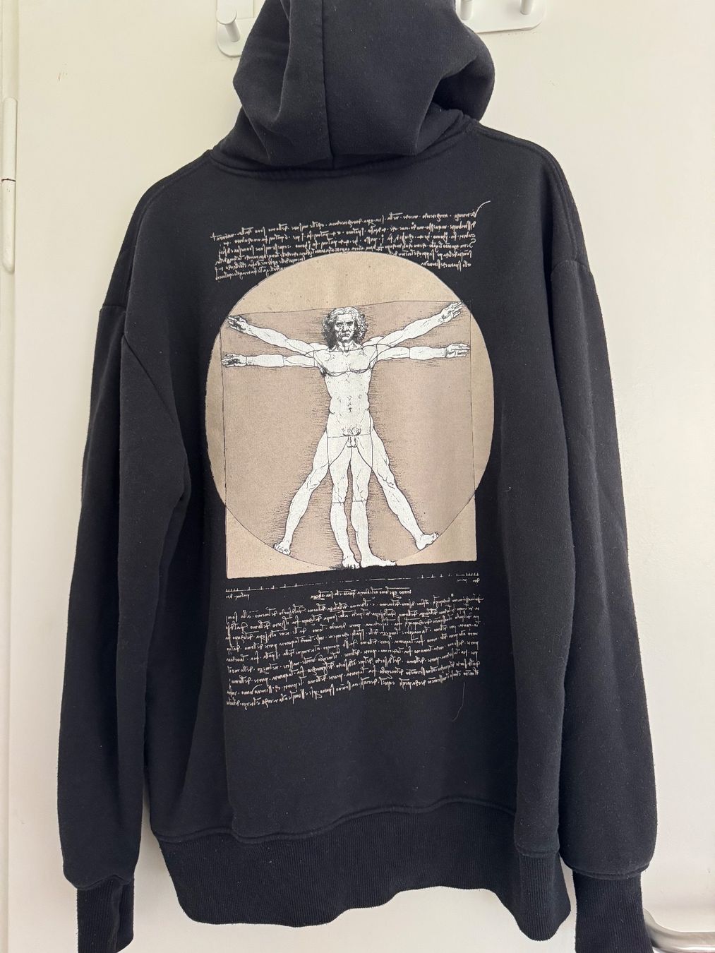 Pull&Bear Maglioni & Felpe: Da Vinci Hoodie Pull&Bear Grösse schwarz – Usato da Bern venduto da melaniezurbuchen 1