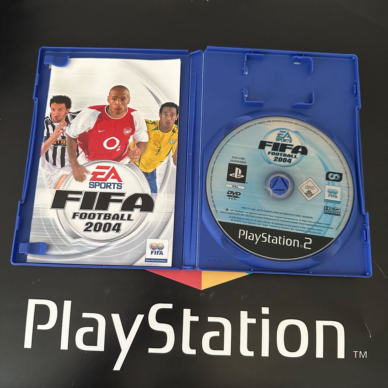 Sony Giochi: FIFA 2004 für Sony PlayStation 2 PS2 – Usato da Kestenholz venduto da Mad18 2