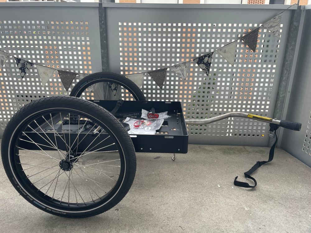fahrradtasche city shopper Basil Fahrradshopper - MIK Studs inkl. - 14-16L Inhaltsgewicht:250 Category:Fahrradteile_Relaxed Sitzwinkel ca. 90° 9 gebrauchte Fahrräder in