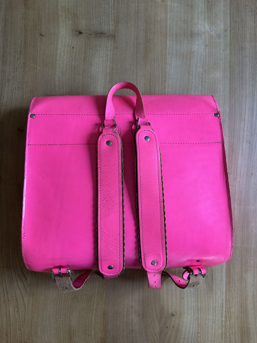 Allestimento di negozi e stand fieristici: Annaberg Aruzzi Tango Schulthek Ledertasche Pink – Usato da Zürich venduto da nmatthias 1