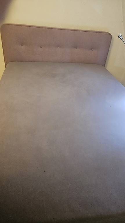 Lits: Boxspring-Bett 140x200, praktisch neu – D'occasion à Bern par Us66