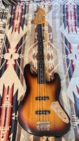 Vintage VJ74 Fretless Bass