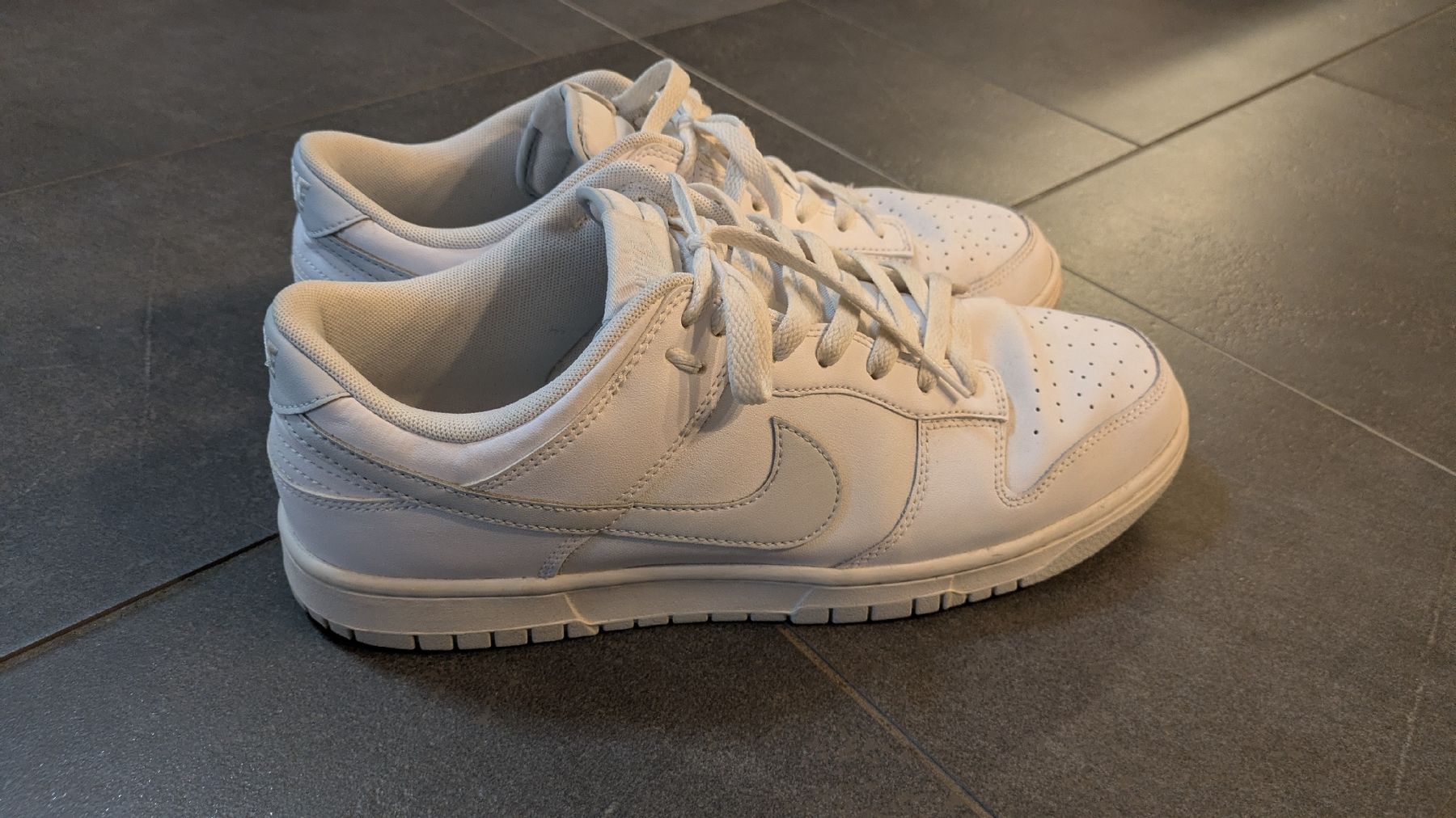 Nike Scarpe da uomo: Nike Dunks low – Usato da Niederuzwil venduto da davidseifert
