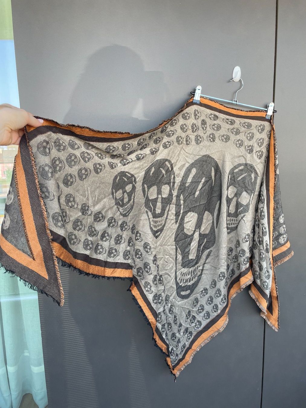 Alexander Mcqueen Foulard & Sciarpe: 100% original Alexander McQueen scarf – Usato da Zug venduto da dim_np7l