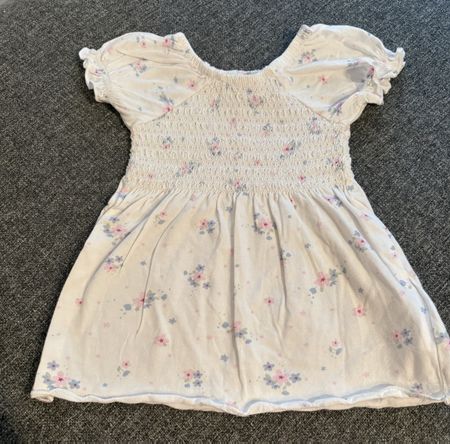 Herziges Kleid