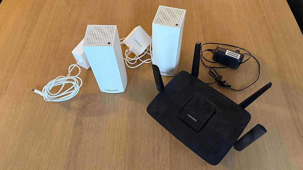 Linksys Modem & Router: Pack WiFi Mesh Linksys Velop + Router MR8300 – Usato da Geneve venduto da nicojl