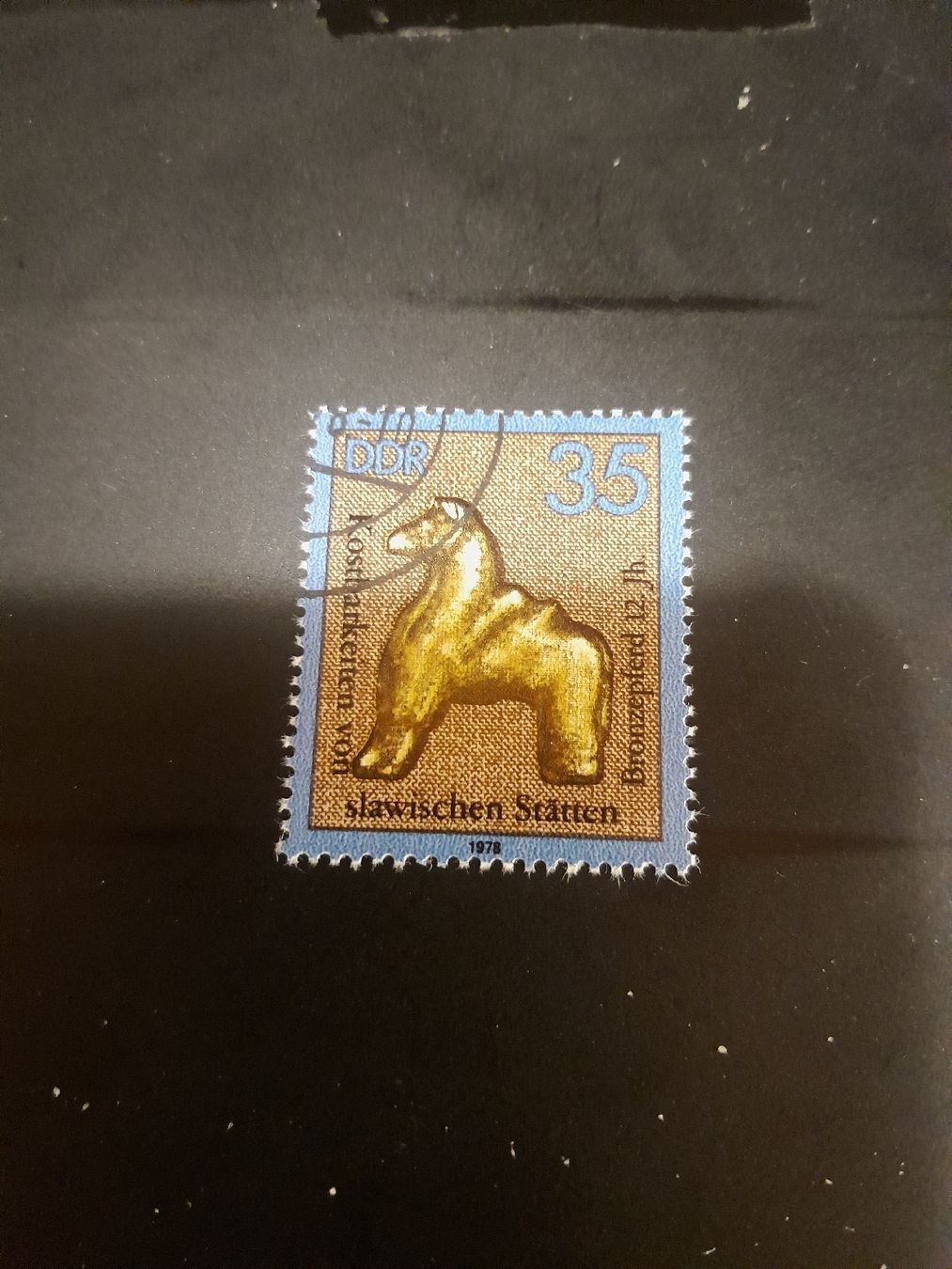 Alle Briefmarken: Timbre RDA Cheval Bronze - Objet de collection rare! – Gebraucht aus Marly von globetrotter1723