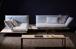 Handgefertigtes Designersofa Akito 1047 - ein Unikat