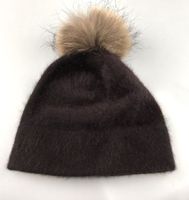 Gestrickte Wollmütze mit Fell-Bommel
