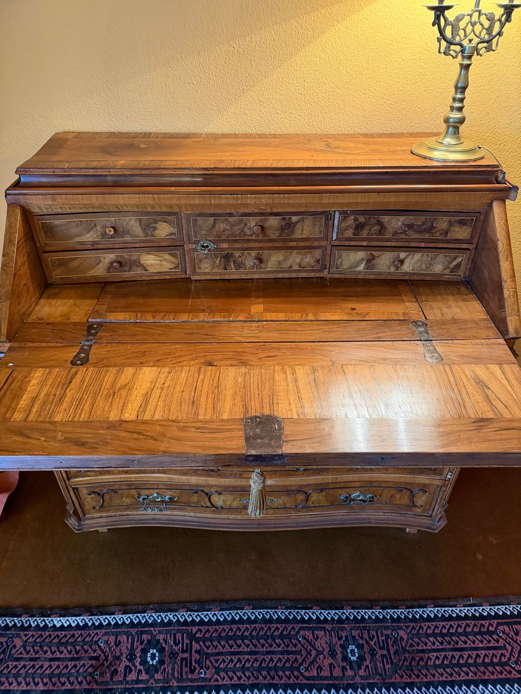Cassettiere: Schreibkommode Spät-Barock Nussbaum – Usato da Biberist venduto da Fresco_101 3