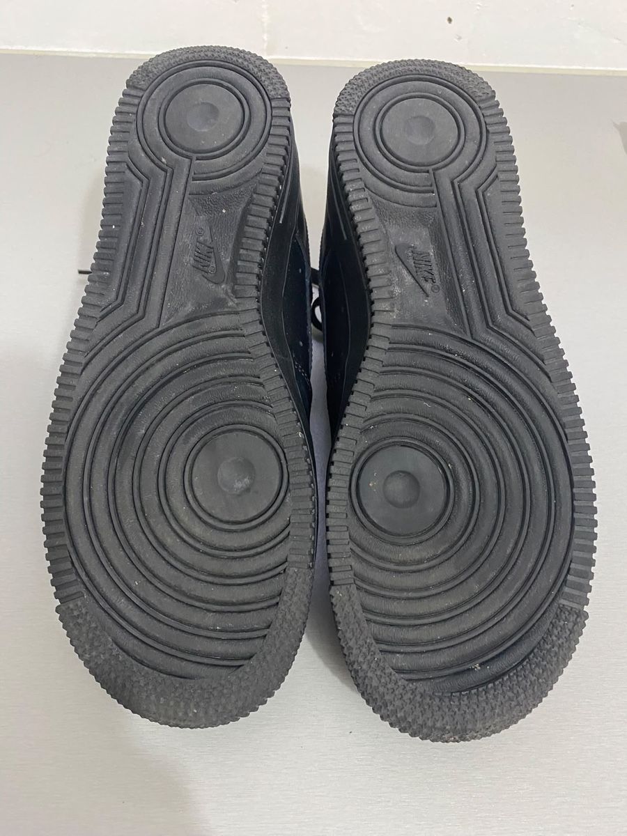 Nike Herrenschuhe: Air Force 1 Black – Gebraucht aus Rapperswil SG von GioLas 1