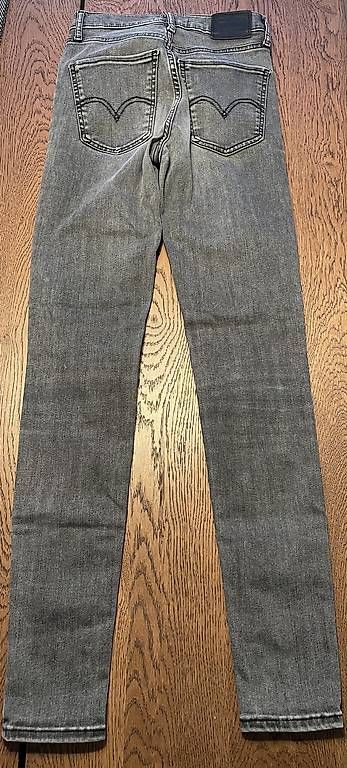 Levi's Jeans: Levi's Damen Premium Jeans W25/L30 – Gebraucht aus Spreitenbach von Levin1983 3