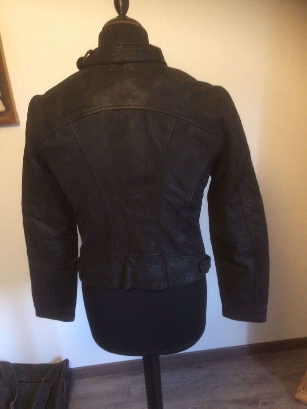 Vero Moda Giacche: Mega coole VERO MODA Echt-Lederjacke,  (Gr. L, eher M) – Nuovo (secondo la descrizione) da Neu St. Johann venduto da seerose63 2