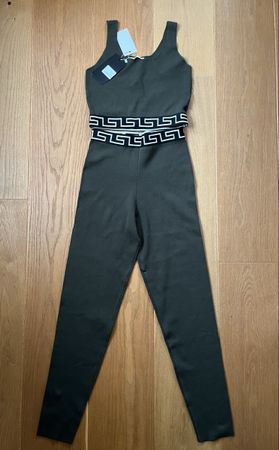 Zweiteiler Twin-Set Top und Hose in grün, neu