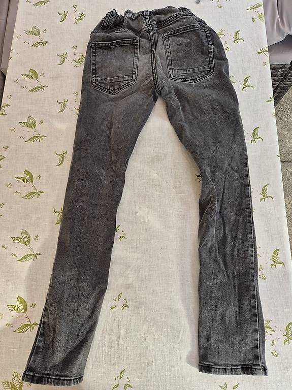 Pantaloni: Jeans, Grau, Grösse 128/134 – Usato da Zürich venduto da RaffaelaT 2