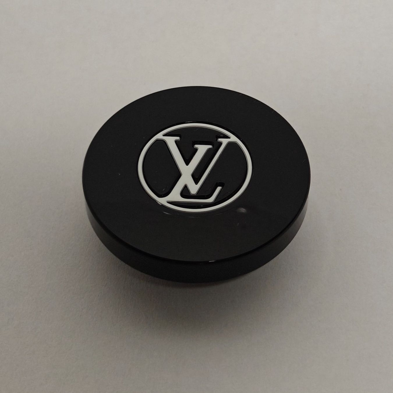 Louis Vuitton Profumi & Eau de Toilette: Louis Vuitton Pacific Chill 25/100ml – Usato da Oensingen venduto da IcyMehmet 2