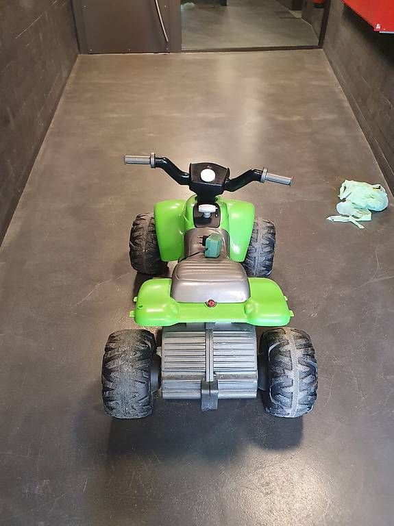 Veicoli per bambini: Quad elettrico per bambini – Usato da Sorengo venduto da joa_m65v