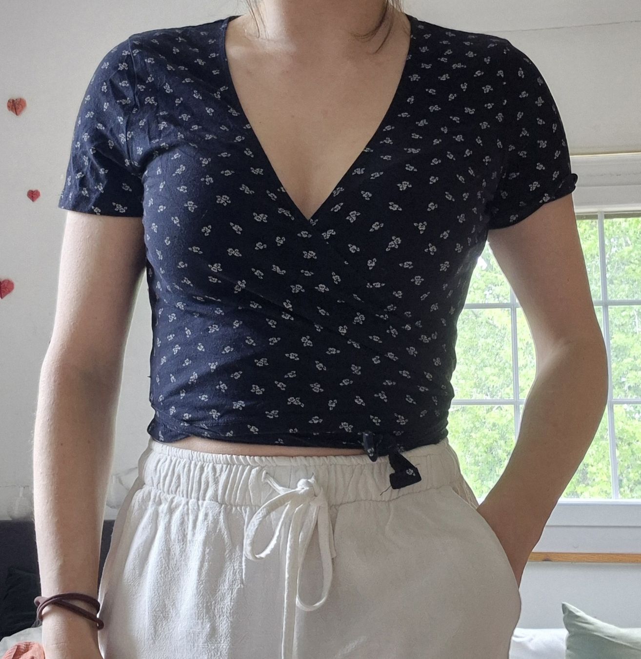 Brandy Melville Top: Sommerliches Wickel-Top mit Blumenmuster, one size – Usato da Aarau venduto da murielfrei_