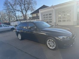 BMW 318d F31 Touring schwarz guter Zustand