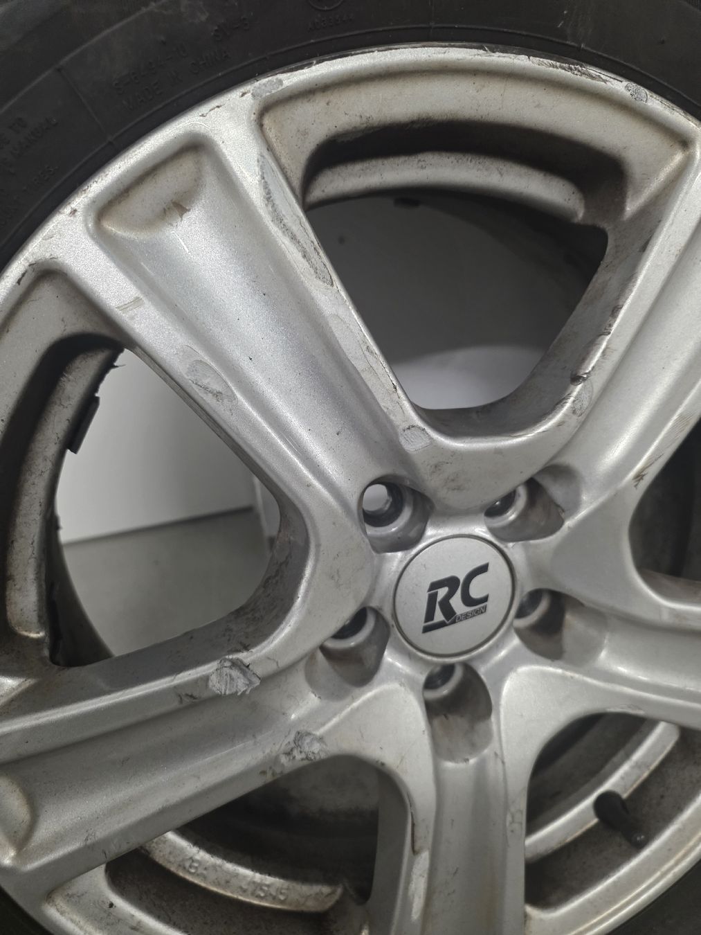 Subaru Cerchioni: Kompletträder 205 60 16 – Usato da Winterthur venduto da mag_nwf6 1
