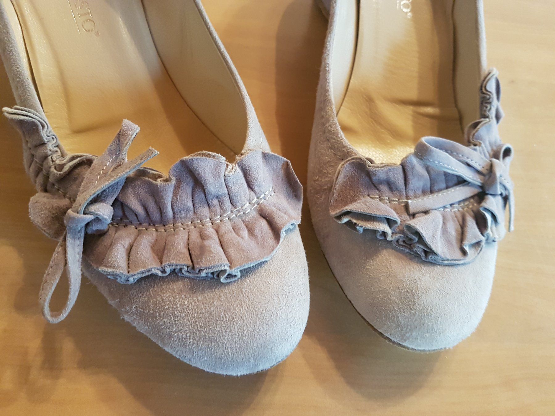 Damenschuhe: Chaussures daim talon compensé marque Moda di Fausto 39.5 – Gebraucht aus Villiers von san_jn5w 7