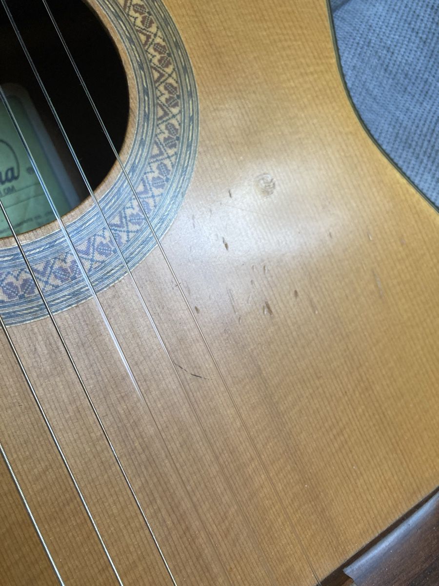 Musikinstrumente: Gitarre und Lehrbuch – Gebraucht aus Brenzikofen von Martha_V 2
