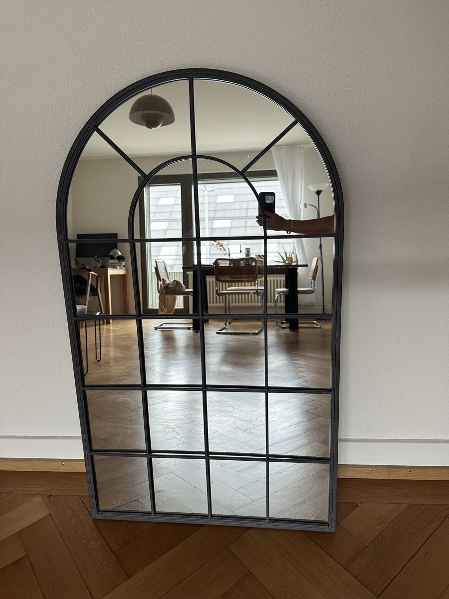 Spiegel: Arched window mirror with metal frame – Neu (gemäss Beschreibung) aus Zürich von beata_c66j
