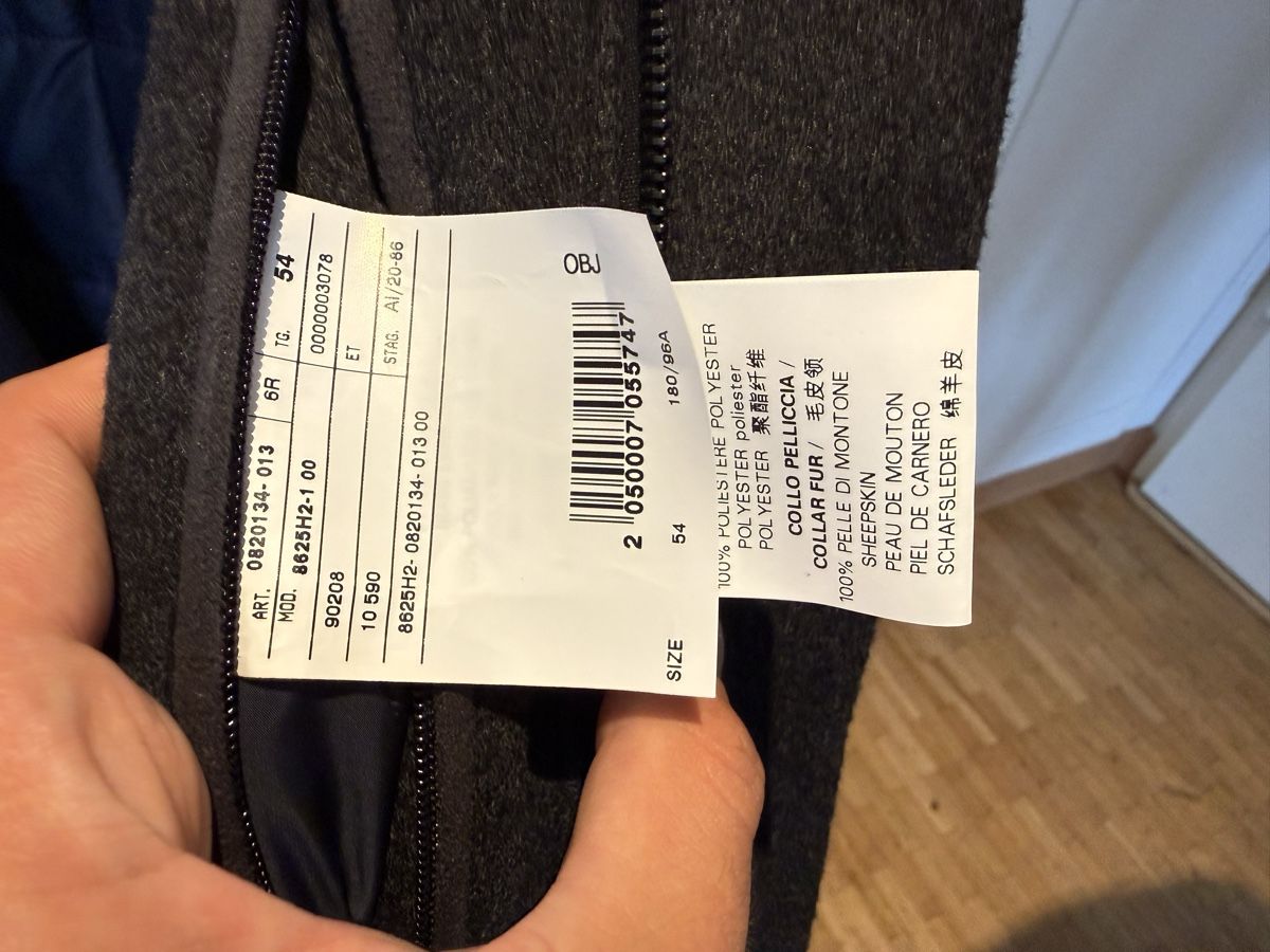 Mäntel: Corneliani Winter Coat Shearling Fur Neck – Neu (gemäss Beschreibung) aus Genève von SG_73 2