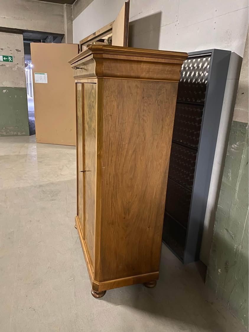 Schränke: Schrank / Chiffoniere fourniert – Gebraucht aus Hindelbank von brm_72zv 3
