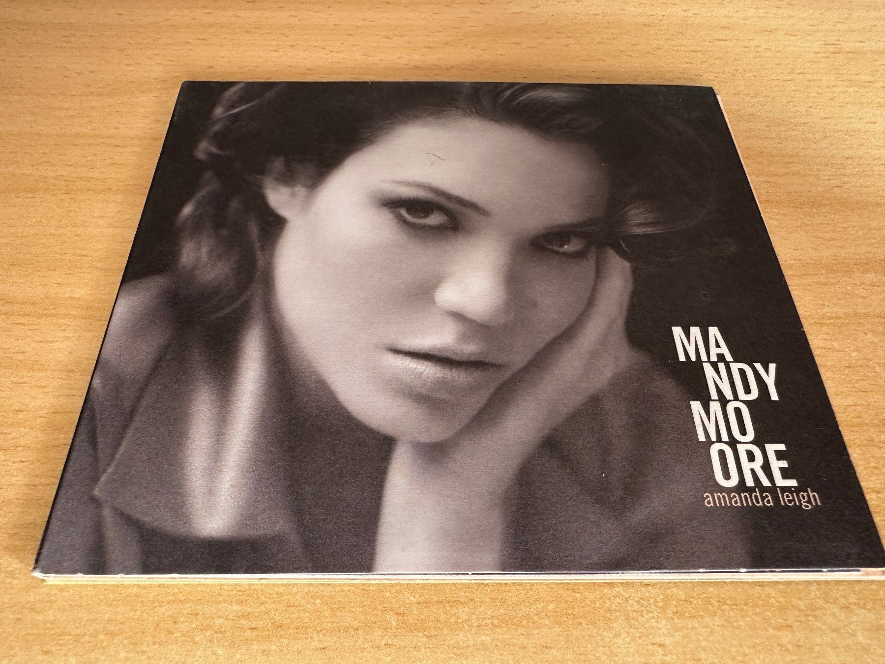 CD: Mandy Moore – Amanda Leigh – Usato da Rikon im Tösstal venduto da Alpenmutz
