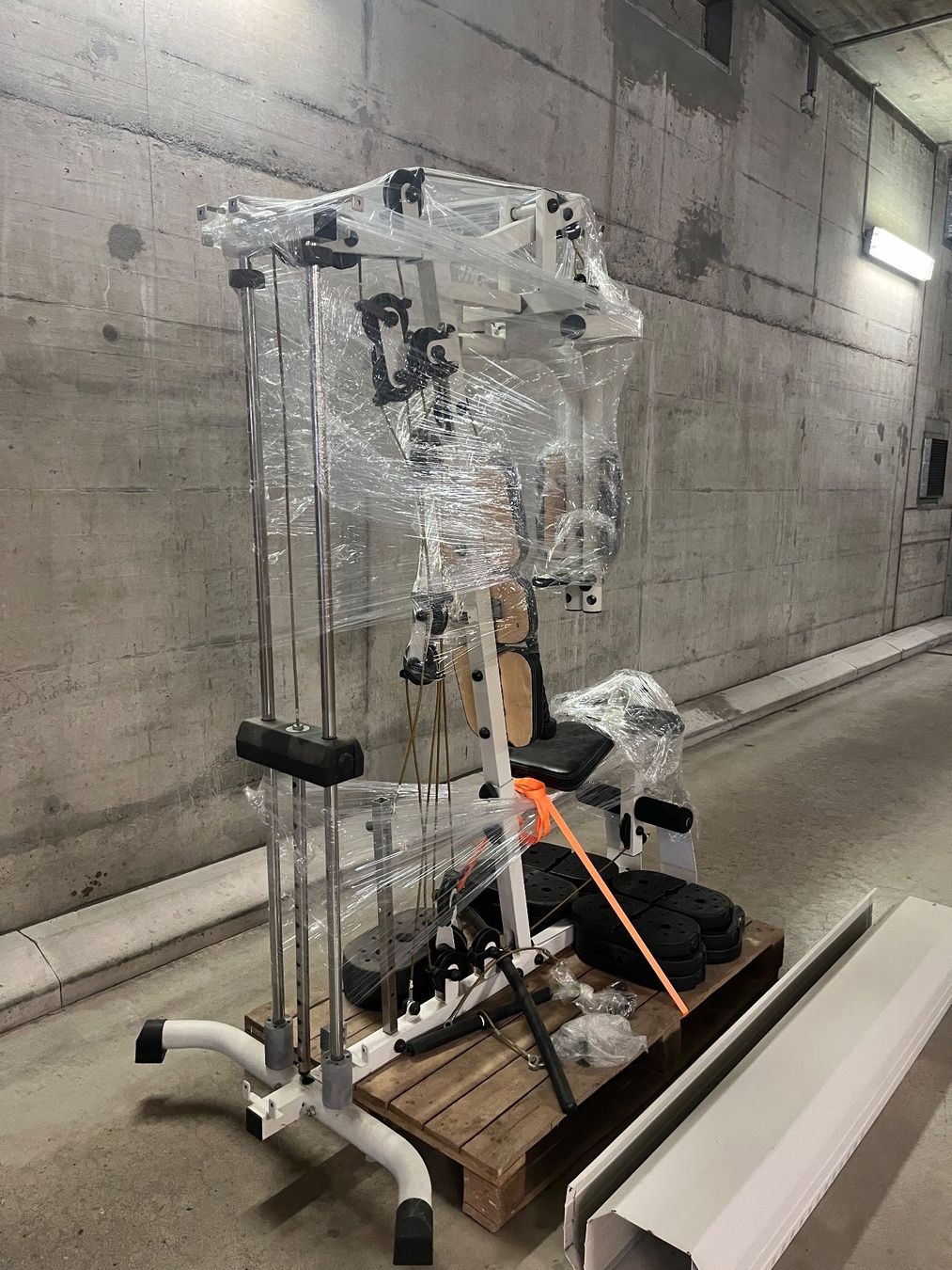 Kettler Hometrainer: Kettler - Kraftstation MULTIGYM – Usato da Schwyz venduto da STANSFI 2