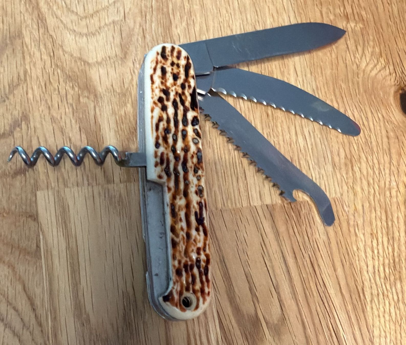 Victorinox Taschenmesser: VICTORINOX TASCHENMESSER – Gebraucht aus Zürich von Frei-Occasionen