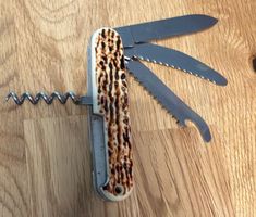 VICTORINOX TASCHENMESSER