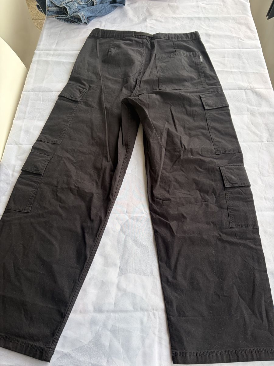 H&M Pantaloni: Cargo noir Homme H&M – Usato da Pully venduto da ari_78pk 2