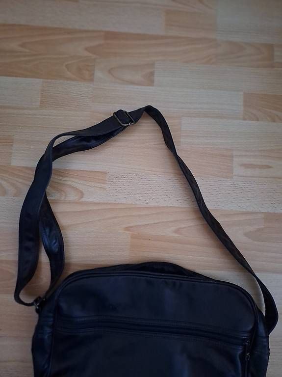 Adidas Taschen: Sporttasche Adidas – Gebraucht aus Wetzikon ZH von Petra210 2