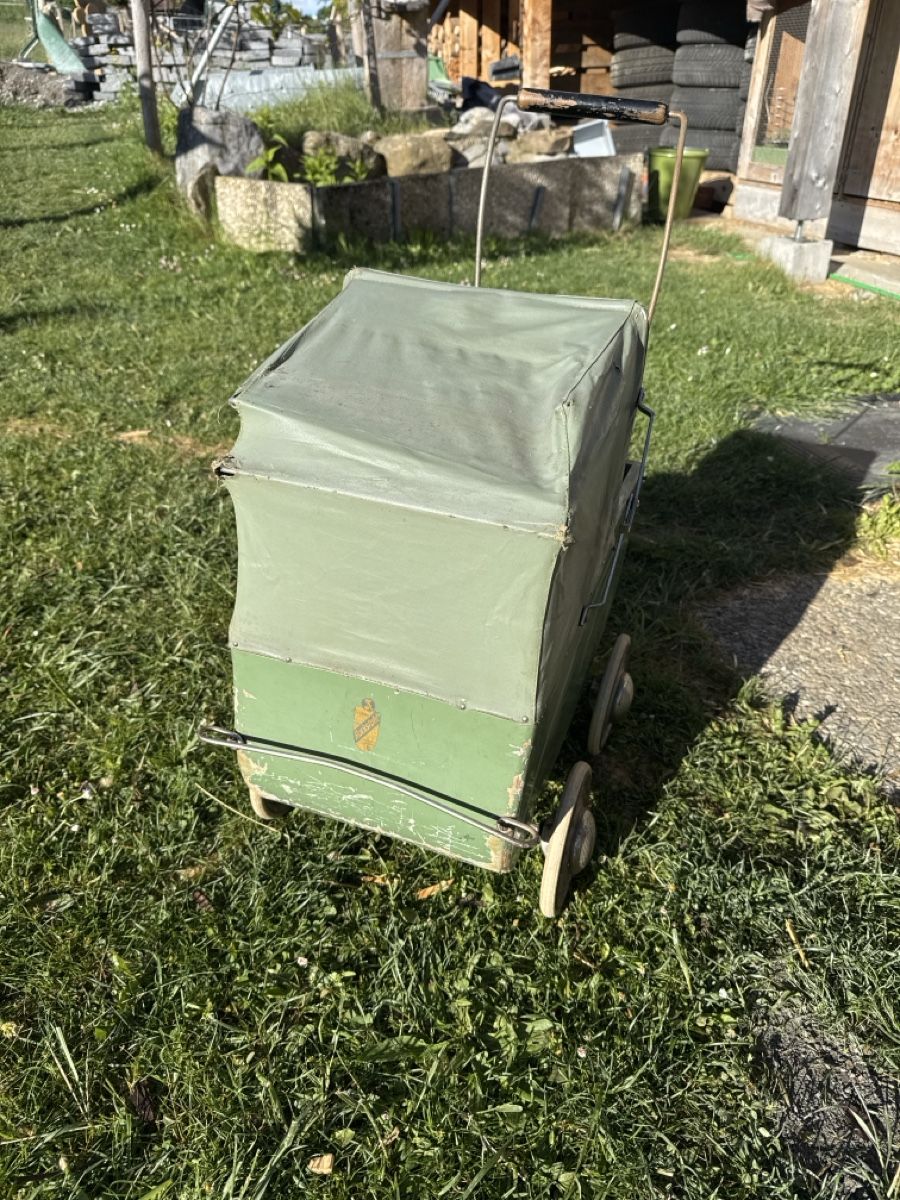 Carrozzine per bambole: Original Ruckstuhl Puppenwagen – Usato da Reichenbach i. K. venduto da Kusi8 1