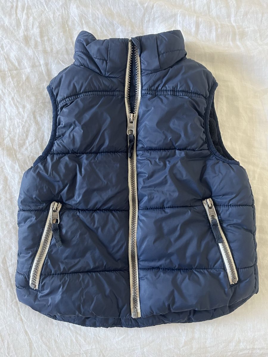 H&M Autres vêtements garçon: GILET GR 110 – D'occasion à Cham par carmen1985