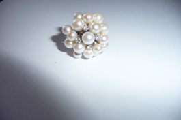Weissgold Damenring 750 mit Perlen und Brillanten 0.21