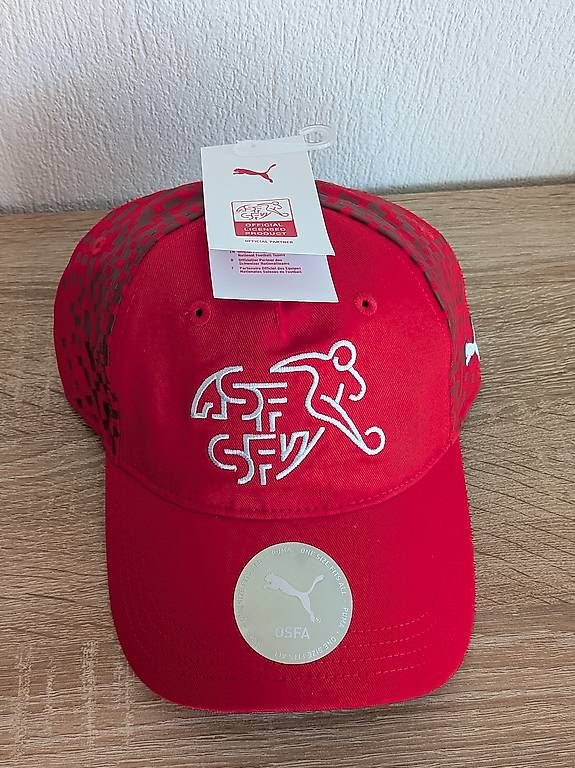 Puma Altro in  Abbigliamento & Accessori: PUMA Schweiz Essentials Cap SFV, One size – Nuovo e nell'imballaggio originale da Buochs venduto da and_25zf