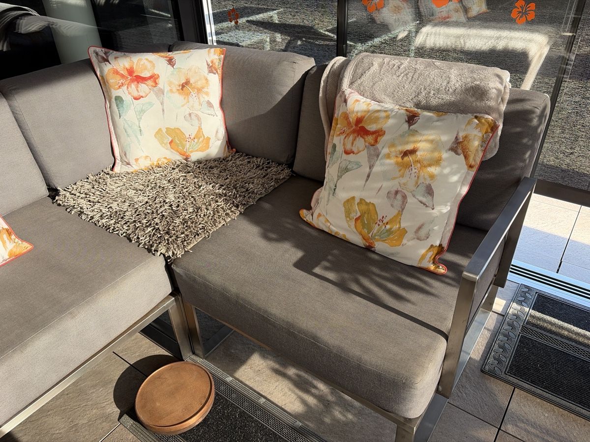 Sofas: Outdoor Sofa Lounge – D'occasion à Unterkulm par jes_cqj8 1