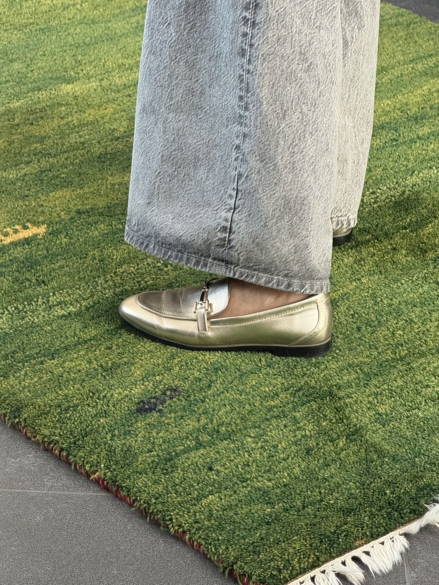 H&M Herrenschuhe: H&M gold loafers 36 – Gebraucht aus Zürich von Allwelcome 2
