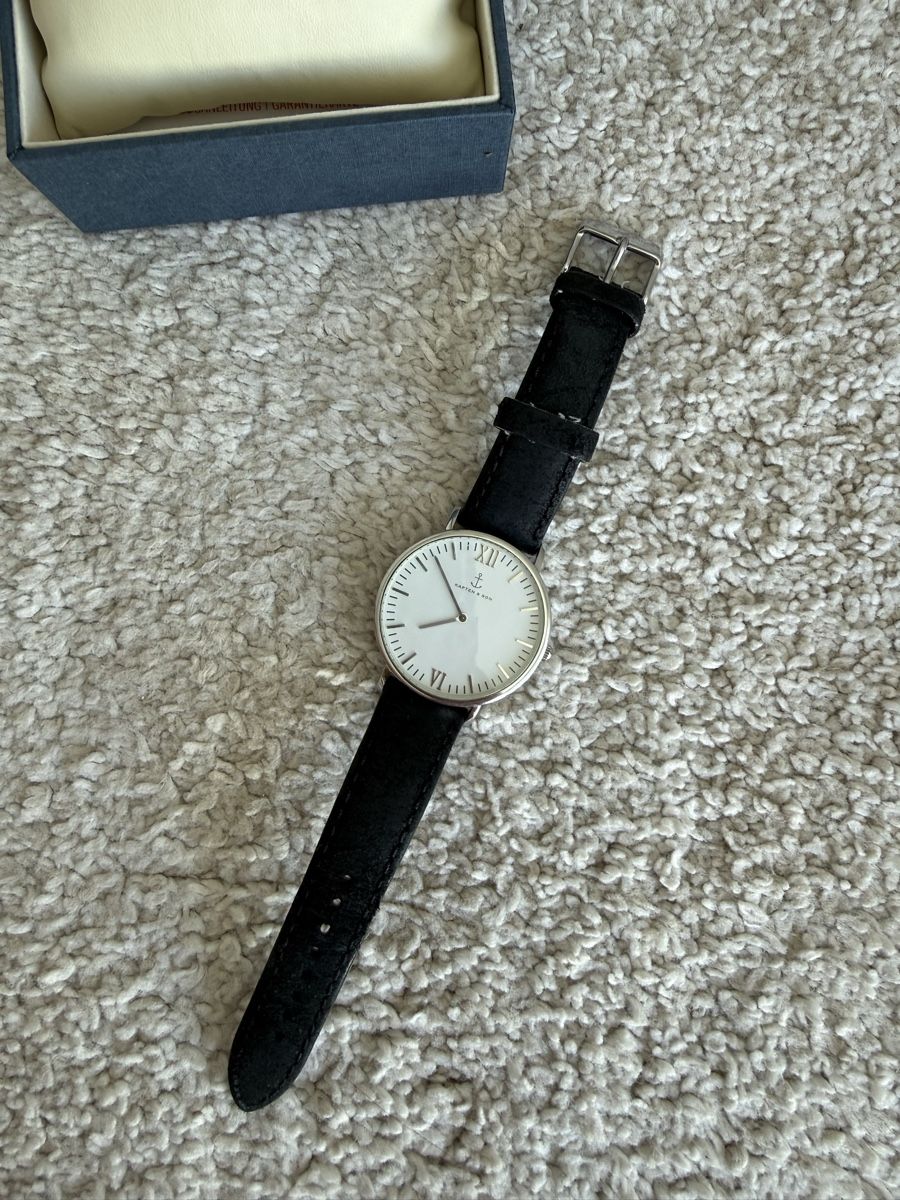 Kapten & Son Orologi: Kapten & Son Uhr, Lederarmband – Usato da Pontresina venduto da Dolly14 2